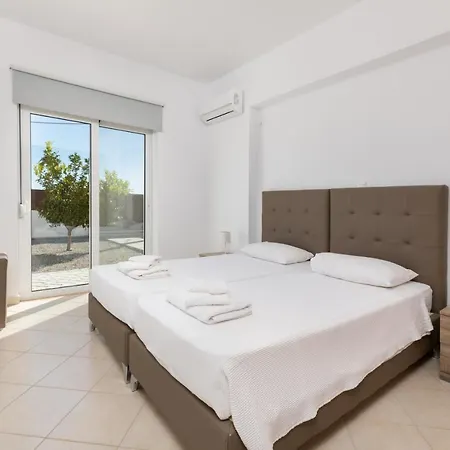 Holiday home Casa Marinella Gennadi