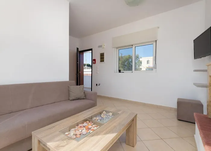Casa Marinella Ferienhaus Gennadi