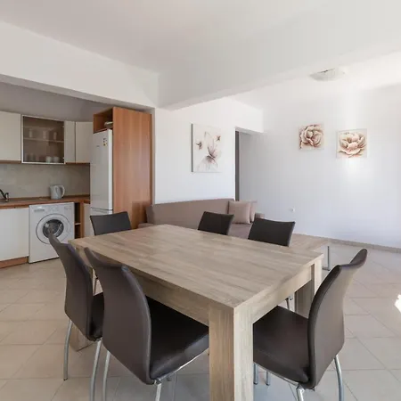 Casa Marinella * Gennadi